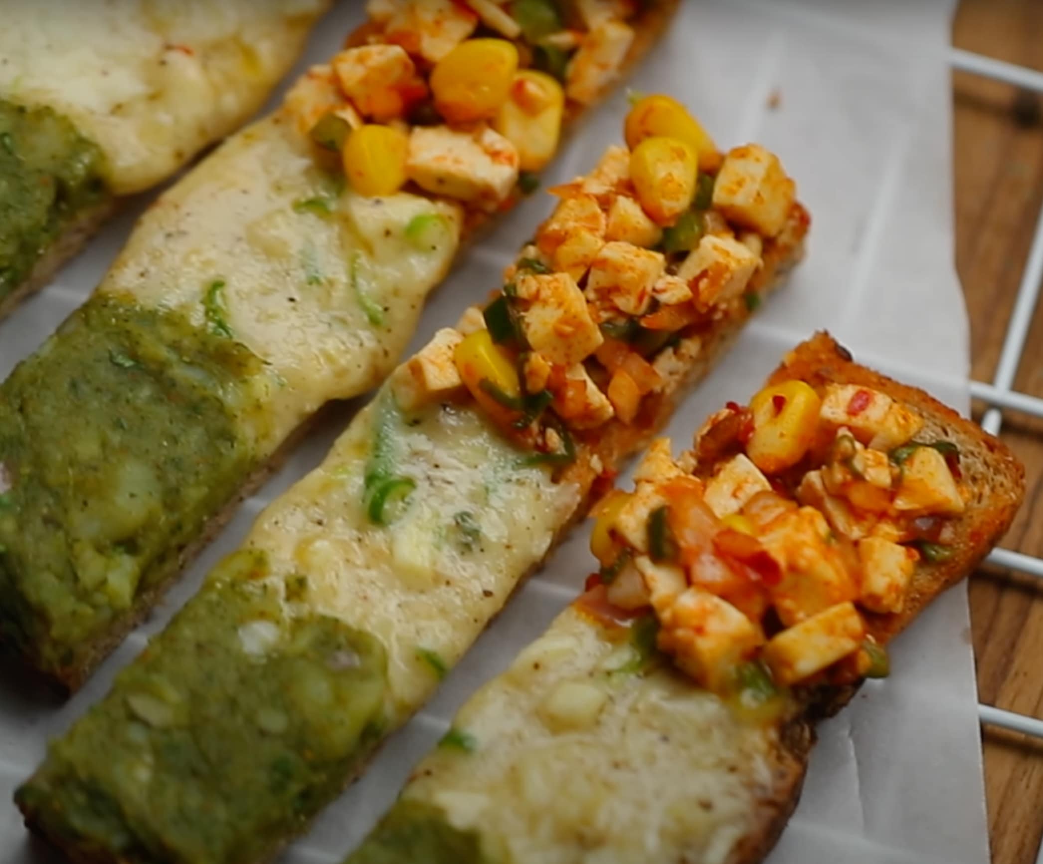 https://images.hindustantimes.com/img/2022/01/24/original/Tri_Color_Toasties_by_SK_1643034683331.png