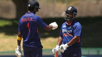 'As if he has taken a vow to step out very first ball': Ex-Pakistan captain Salman Butt slams star batter Rishabh Pant, shares advice for India (REUTERS)