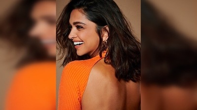 Deepika Padukone accessorised her elegant look with gold statement jewellery and rings. (Instagram/@deepikapdukone) Deepika Padukone accessorised her elegant look with gold statement jewellery and rings. (Instagram/@deepikapdukone)