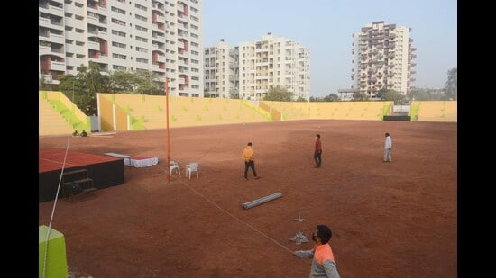 In the Kale Padal area of the city, a massive garden and sprawling sports ground is being readied on reserved amenity spaces to be inaugurated before the announcement of the model code of conduct. (Shankar Narayan/HT PHOTO)