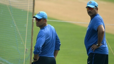 'Whether it's a duck, century, lifting the World Cup, he does not care': Ravi Shastri lauds Dhoni; 'there is none like MS' (GETTY IMAGES) 'Whether it's a duck, century, lifting the World Cup, he does not care': Ravi Shastri lauds Dhoni; 'there is none like MS' (GETTY IMAGES)