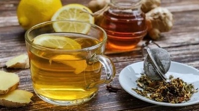 Drink Ginger, turmeric, lemon tea. Steam inhalation. Add some ajwain, eucalyptus oil or turmeric in boiled water for steam inhalation. (Shutterstock)