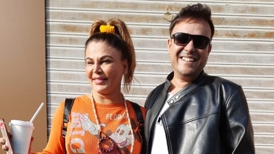 Rakhi Sawant was seen with Ritesh in Mumbai. Rakhi Sawant was seen with Ritesh in Mumbai.