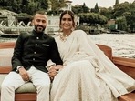 Sonam Kapoor comes forward in support of Anand Ahuja, who complained about an e-commerce brand on Twitter. Sonam Kapoor comes forward in support of Anand Ahuja, who complained about an e-commerce brand on Twitter.