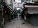 A deserted view of Lajpat Nagar market as New Delhi observes weekend curfew.(ANI) A deserted view of Lajpat Nagar market as New Delhi observes weekend curfew.(ANI)
