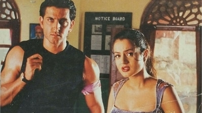 Ameesha Patel and Hrithik Roshan made their acting debut with Kaho Naa Pyaar Hai. Ameesha Patel and Hrithik Roshan made their acting debut with Kaho Naa Pyaar Hai.