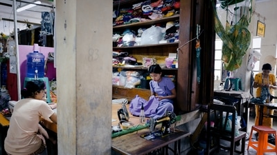6. Not keeping time for alterations - Having a set timeline is very important as each wedding dress needs certain alterations to get their perfect fit and look before the wedding day. It is essential to allocate a certain amount of time and day to avoid turmoil. (Photo by billow926 on Unsplash ) 6. Not keeping time for alterations - Having a set timeline is very important as each wedding dress needs certain alterations to get their perfect fit and look before the wedding day. It is essential to allocate a certain amount of time and day to avoid turmoil. (Photo by billow926 on Unsplash )