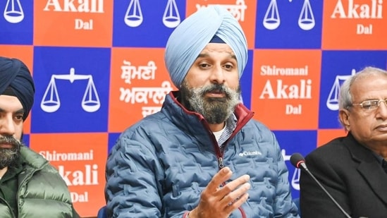 Shiromani Akali Dal leader and former Punjab minister Bikram Singh Majithia got relief from the Supreme Court that stayed his arrest in the drugs case till Monday.(HT_PRINT)