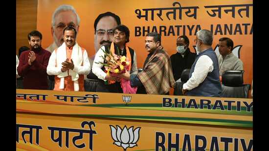 To consolidate its hold over the OBC voters made in the 2017 assembly election, the BJP is likely to project RPN Singh as an OBC face of the party in eastern UP region. (HT)