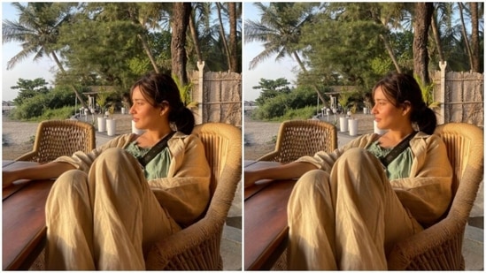 Neha posed by the sea in comfy clothes and stared at the sunset.(Instagram/@nehasharmaofficial)