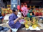 Chinese Holiday Travel Makes a Slow Recovery as Omicron Spreads