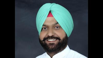 The rebel leader, Harminder Singh Jassi, said he will formally resign from the Congress before filing his nomination papers as an Independent from Talwandi Sabo for the Punjab polls on January 31. (HT File)
