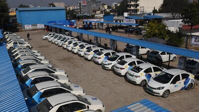 The project was launched by the National Highway for Electric Vehicle (NHEV), a private entity which has expertise in carrying out pilot projects and is working with government agencies and the NITI Aayog. (Vipin Kumar/HT) The project was launched by the National Highway for Electric Vehicle (NHEV), a private entity which has expertise in carrying out pilot projects and is working with government agencies and the NITI Aayog. (Vipin Kumar/HT)