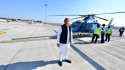 “I was in the chopper for over 2 hours. I am hoping that EC looks into it,” said Akhilesh Yadav after Delhi airport official said that high air traffic was the reason behind the chopper delay incident. (Twitter/@yadavakhilesh) “I was in the chopper for over 2 hours. I am hoping that EC looks into it,” said Akhilesh Yadav after Delhi airport official said that high air traffic was the reason behind the chopper delay incident. (Twitter/@yadavakhilesh)