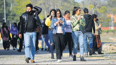 BACK TO SQUARE ONE Thrown open to public after 25 days, Sukhna Lake in Chandigarh was once bustling with visitors, most showing scant regard for face masks. (Ravi Kumar/HT)