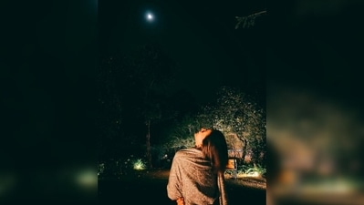 Wrapped in a shawl on a cold winter evening, Alia Bhatt seemed to enjoy the chill in the air while getting lost in nature. (Instagram/@aliaabhatt)