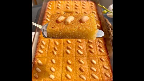 Sambali, a milkcake look alike Turkish dessert made with semolina, milk/yogurt. (Photo: serbetlitatlitarifleri/Instagram)