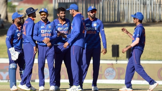 Indian players in action during the 3rd ODI of the series against South Africa.(ANI) Indian players in action during the 3rd ODI of the series against South Africa.(ANI)