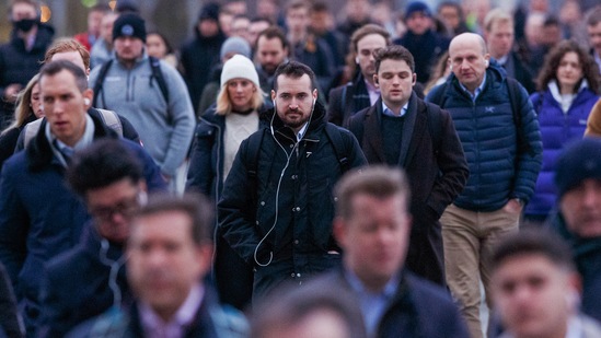 Omicron BA.2's effect is still unknown but it is observed to have a fast transmission. Scientists are worried that this may be more contagious than Omicron variant. UK Health Security Agency has put Omicron BA.2 under observation to detect its effects.(Luke MacGregor/Bloomberg)
