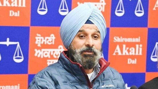 Shiromani Akali Dal (SAD) leader and former Punjab minister Bikram Singh Majithia got relief from the Supreme Court that stayed his arrest in the drugs case till January 28, 2022.(HT_PRINT)