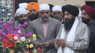 SAD candidate NK Sharma paying obeisance at a gurdwara before filing his nomination papers in Dera Bassi on Saturday. The sitting MLA is named in four criminal cases. (HT Photo) SAD candidate NK Sharma paying obeisance at a gurdwara before filing his nomination papers in Dera Bassi on Saturday. The sitting MLA is named in four criminal cases. (HT Photo)