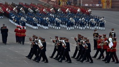 Indian armed force bands conducts full dress rehearsals for the Beating Retreat ceremony at Vijay Chowk, in New Delhi on Friday. (Sanjeev Verma/HT Photo) Indian armed force bands conducts full dress rehearsals for the Beating Retreat ceremony at Vijay Chowk, in New Delhi on Friday. (Sanjeev Verma/HT Photo)