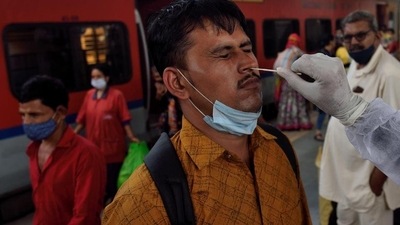 SARS-CoV-2 may remain active for longer than recommended quarantine period: Study (Satish Bate/HT Photo) SARS-CoV-2 may remain active for longer than recommended quarantine period: Study (Satish Bate/HT Photo)