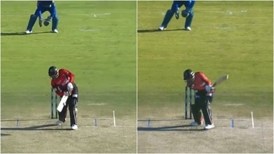 Rashid Khan's ‘no-look' six in PSL. (Twitter) Rashid Khan's ‘no-look' six in PSL. (Twitter)