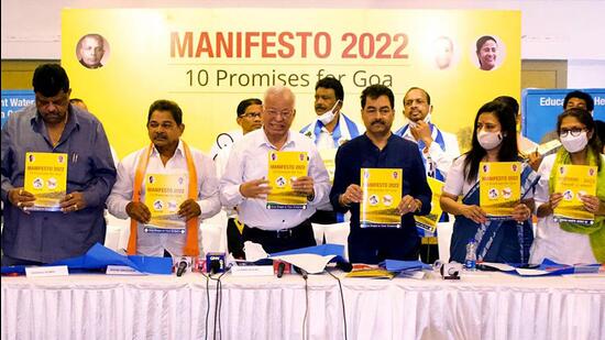 Trinamool Congress (AITC) leaders release the party's 10-point manifesto for the upcoming Goa Assembly elections in Panaji on Saturday. (ANI PHOTO.)