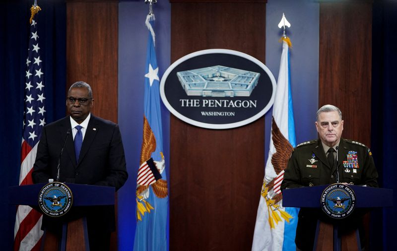 Speaking alongside Milley, Defense Secretary Lloyd Austin said conflict in Ukraine could still be avoided. (Reuters photo)