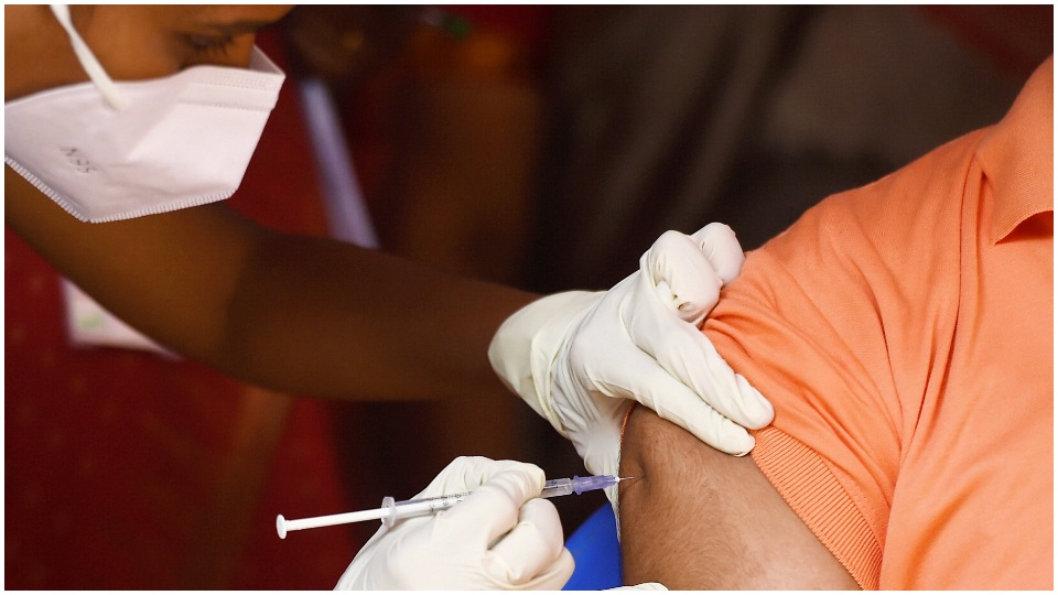 According to health ministry data, at least 105.8 million people were eligible for the booster dose (those who had received both shots of the vaccine as on August 1, 2021) as on May 1, but only 28.3 million have taken one. (PTI)