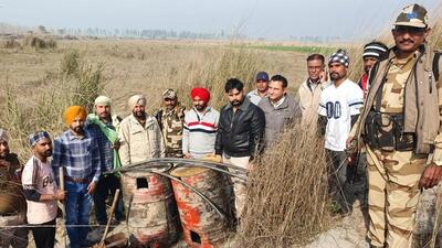 On January 29, the police had recovered 1 lakh litre lahan in Sidhwan Bet in Ludhiana. (HT Photo) On January 29, the police had recovered 1 lakh litre lahan in Sidhwan Bet in Ludhiana. (HT Photo)