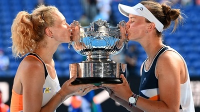 Czech Republic's Barbora Krejcikova and Katerina Siniakova celebrate with the trophy (REUTERS)