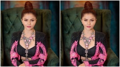 Rubina opted for a minimal makeup look to complement her attire. She decked up in nude eyeshadow, black eyeliner, mascara-laden eyelashes, contoured cheeks, drawn eyebrows and a shade of pink lipstick. (Instagram/@rubinadilaik)