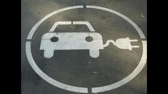 The Pune Mahanagar Parivahan Mahamandal Limited (PMPML) is all set to launch its pilot project of pink electric cars for women. (REPRESENTATIONAL IMAGE)