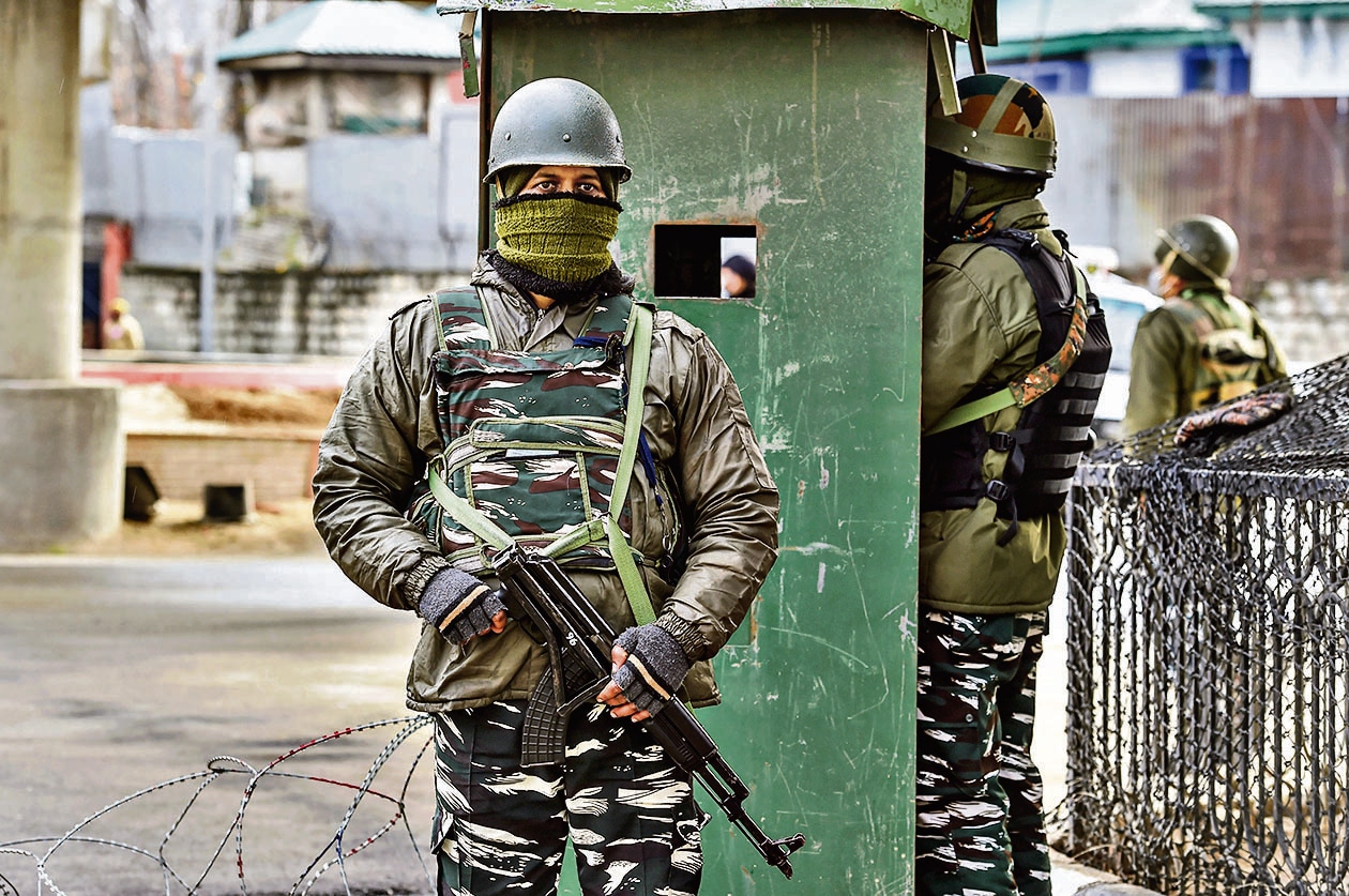 Have a look at zodiac signs which are likely to enter in armed forces. Have a look at zodiac signs which are likely to enter in armed forces.