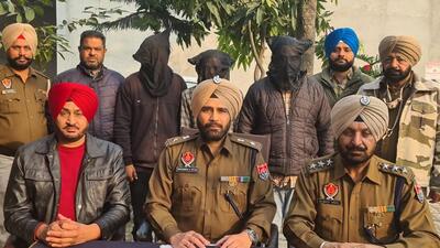 Deputy commissioner of police (DCP, investigation) Varinder Singh Brar from Ludhiana said the accused in carjacking case were arrested from Beas and Batala. (HT Photo) Deputy commissioner of police (DCP, investigation) Varinder Singh Brar from Ludhiana said the accused in carjacking case were arrested from Beas and Batala. (HT Photo)