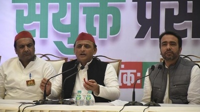 Samajwadi Party chief Akhilesh Yadav with RLD president Jayant Chaudhary at a press conference. The two parties are fighting the elections together. (Sakib Ali/HT File Photo) Samajwadi Party chief Akhilesh Yadav with RLD president Jayant Chaudhary at a press conference. The two parties are fighting the elections together. (Sakib Ali/HT File Photo)