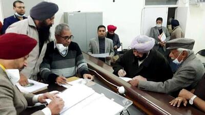 Punjab Lok Congress (PLC) president Capt Amarinder Singh files his nomination from the Patiala Urban assembly constituency in presence of Union minister Gajendra Singh Shekhawat ahead of the Punjab assembly polls, in Patiala on Monday. (ANI) Punjab Lok Congress (PLC) president Capt Amarinder Singh files his nomination from the Patiala Urban assembly constituency in presence of Union minister Gajendra Singh Shekhawat ahead of the Punjab assembly polls, in Patiala on Monday. (ANI)