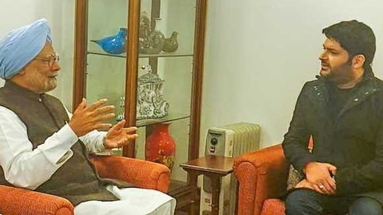 Comedian Kapil Sharma met former Prime Minister Manmohan Singh in 2019.