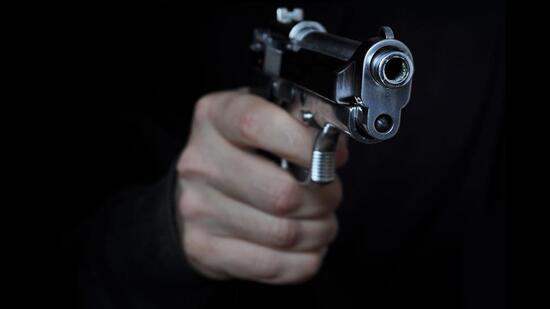 Sub-inspector Jatinder Singh from Ludhiana said he was patrolling the area with his team, when they came across a bag containing sharp-edged weapons and illegal pistols. (Representative Photo/HT Files)