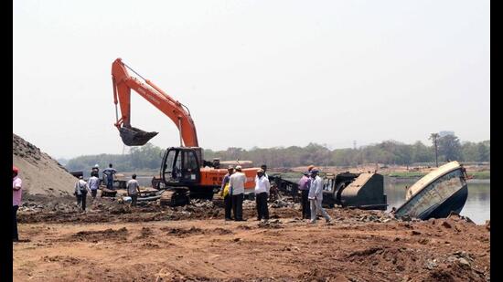 Banka SP Arvind Kumar Gupta said the police team was attacked by people involved in illegal sand mining. (Picture for representation)