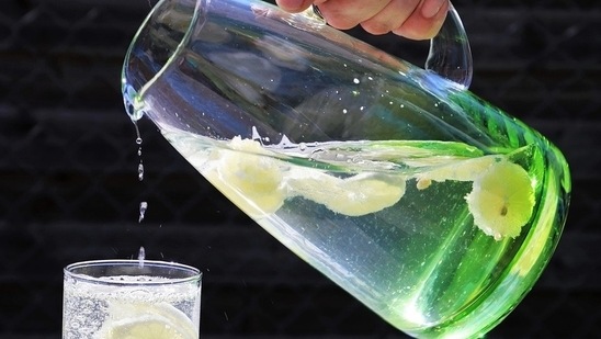 Looking for immunity boosters to fight Omicron infection? Hot water can be the ultimate super drink for you as it offers an array of incredible benefits from relieving congestion to constipation. A glass of hot water can work wonders for your skin and detoxify the body effectively. Ayurveda expert Dr Nikita Kohli lists all the benefits of starting your day with hot water.(Pixabay)