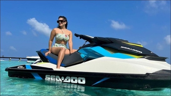 Sunny Leone jets off from Monday blues in <span class='webrupee'>?</span>8.5k butterfly bikini at Maldives&nbsp;(Instagram/sunnyleone)