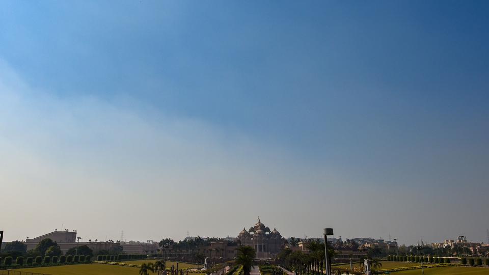 The maximum temperature in Delhi stayed below the 17°C mark on 13 days in January, showed IMD data. The month also recorded seven “cold” days, including two “severe cold” ones. (Amal KS/HT Photo) The maximum temperature in Delhi stayed below the 17°C mark on 13 days in January, showed IMD data. The month also recorded seven “cold” days, including two “severe cold” ones. (Amal KS/HT Photo)