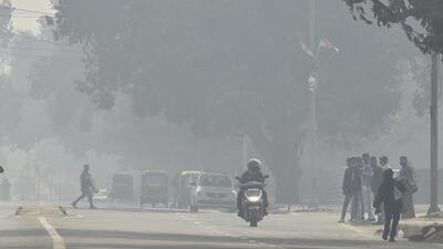 The hourly Air Quality Index was 340 at 7 am on Tuesday. (HT Photo)