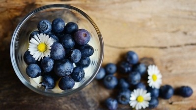 Protects against heart disease: A wonderful fruit for heart, it is packed with fibre, potassium, folate, vitamins and phytonutrients. The high fibre amount reduces bad cholesterol in the blood which makes the fruit heart-friendly. (Pixabay) Protects against heart disease: A wonderful fruit for heart, it is packed with fibre, potassium, folate, vitamins and phytonutrients. The high fibre amount reduces bad cholesterol in the blood which makes the fruit heart-friendly. (Pixabay)