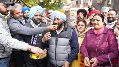AAP’s Mohali candidate Kulwant Singh during his campaign in the city on Tuesday. (HT Photo) AAP’s Mohali candidate Kulwant Singh during his campaign in the city on Tuesday. (HT Photo)
