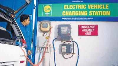 India has set a target of 30% EV sales penetration for private cars, 70% for commercial vehicles, 40% for buses and 80% for two-wheelers and three-wheelers by 2030. (File/Mint) India has set a target of 30% EV sales penetration for private cars, 70% for commercial vehicles, 40% for buses and 80% for two-wheelers and three-wheelers by 2030. (File/Mint)