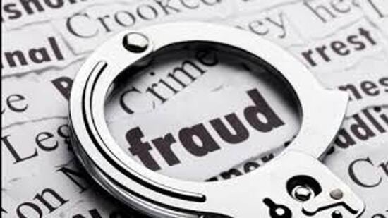 A gang of fraudsters, which allegedly duped people on the pretext of group loans, was busted with the arrested of two members in Ludhiana on February 1. (Representative Photo/HT Files)